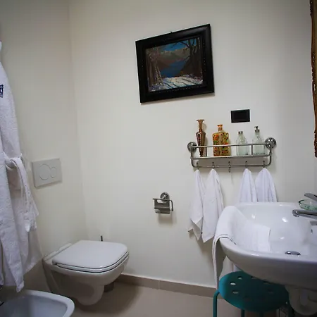 Convento S. Antonio Bed & Breakfast Como